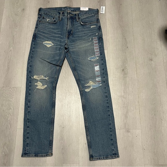 Old Navy Men’ 32x30 Basic Skinny Built In Flex Medium Wash Distressed Jeans NWT - Picture 2 of 14